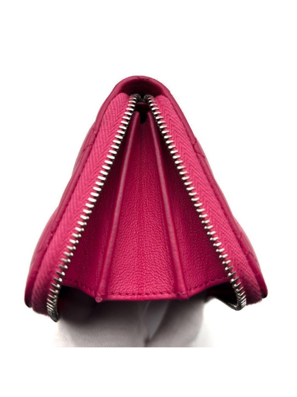 ★SOLD★ Chanel Wallet Quilted Round Zip Midi - Picture 9 of 11